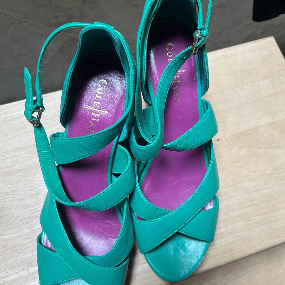 Cole Haan Green Sandals with Crisscross Straps